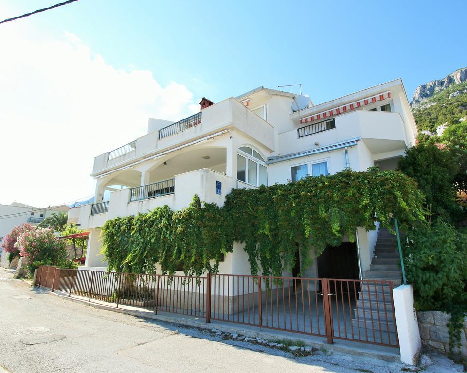 Apartmani Amila-ピサック エクステリア 写真