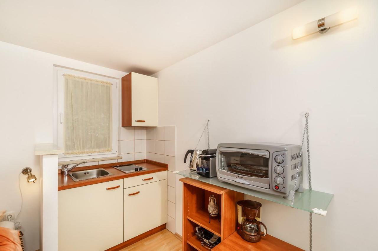 Apartmani Amila-ピサック エクステリア 写真