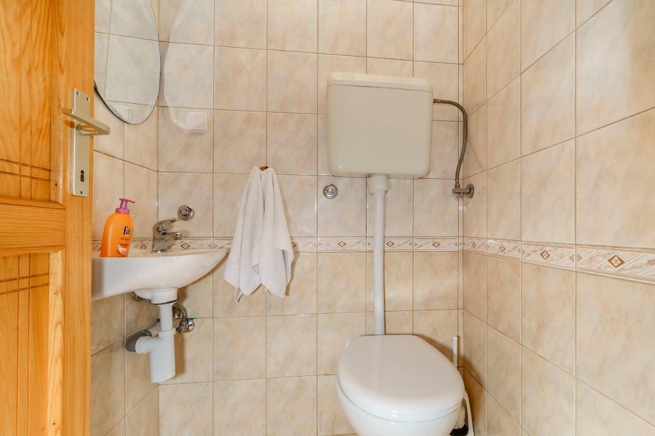 Apartmani Amila-ピサック エクステリア 写真